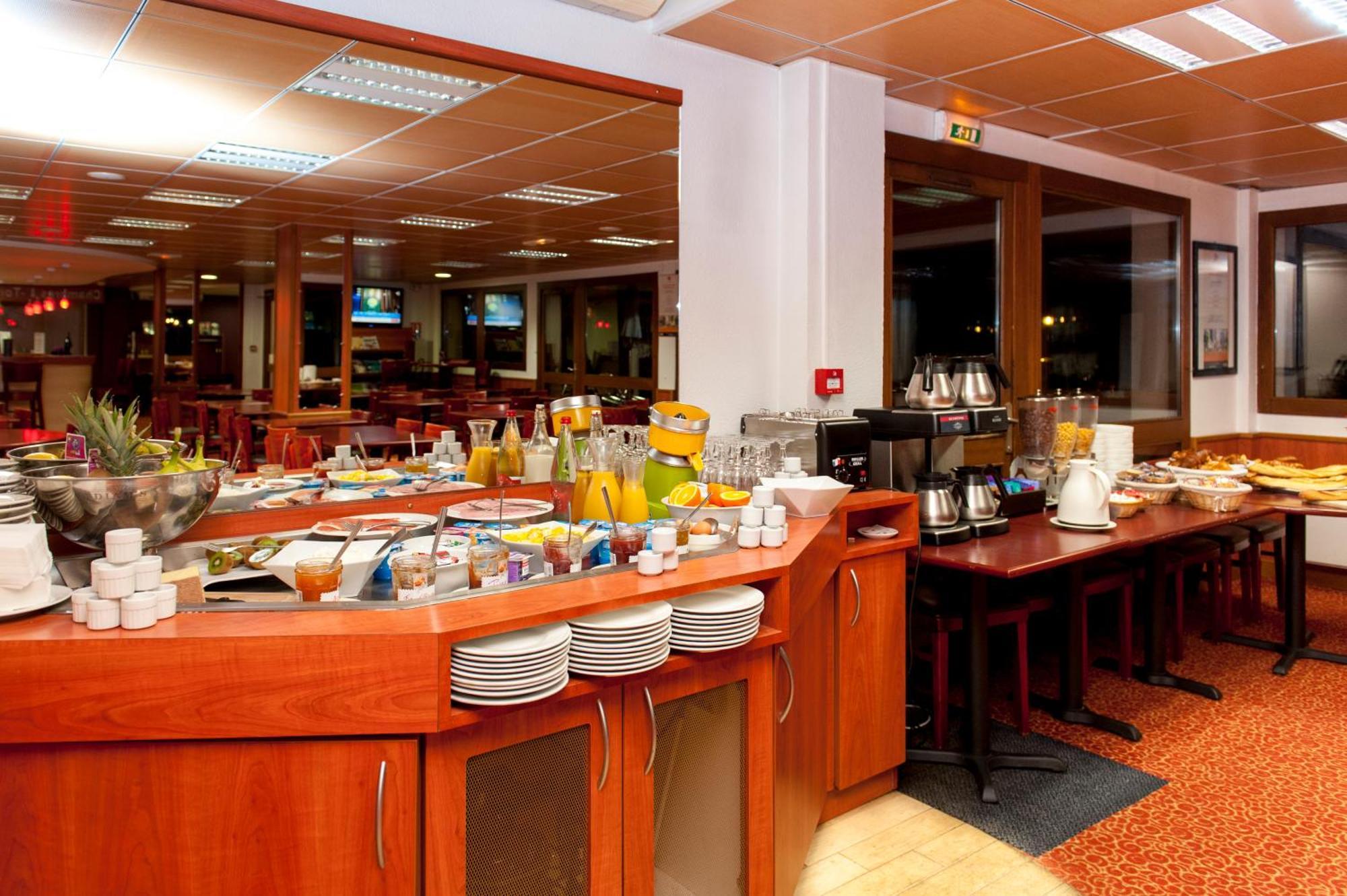 Brit Hotel Agen - L'Aquitaine Le Passage Kültér fotó