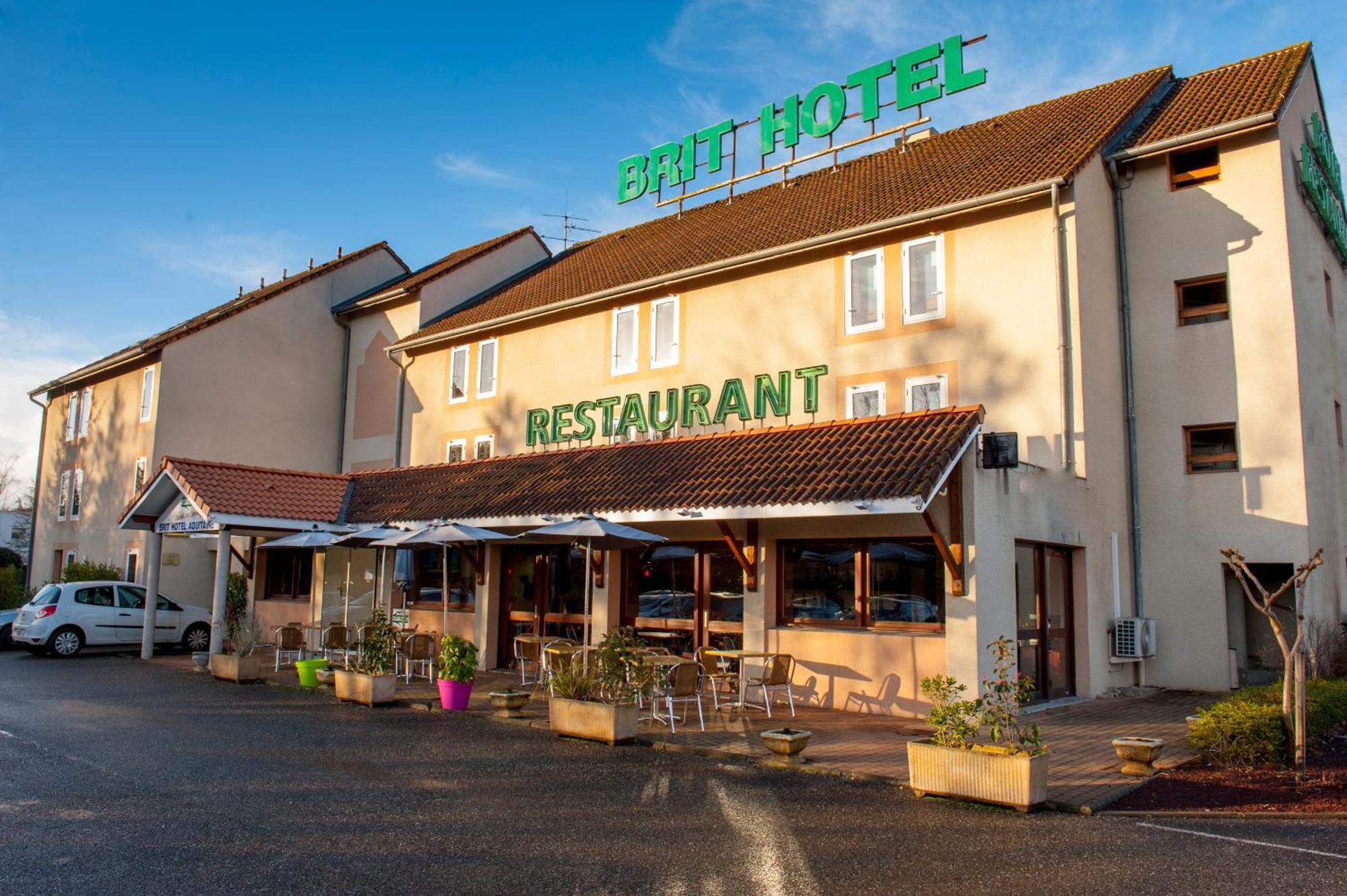 Brit Hotel Agen - L'Aquitaine Le Passage Kültér fotó